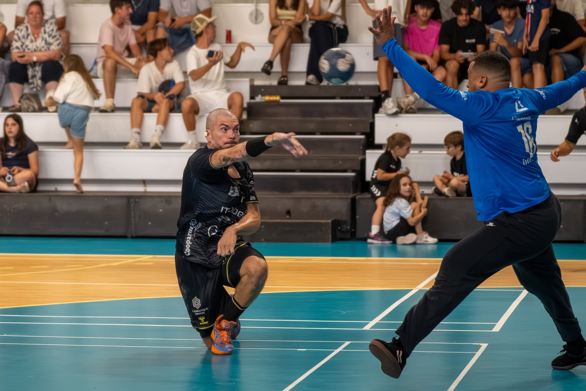 Handball — PandaShot